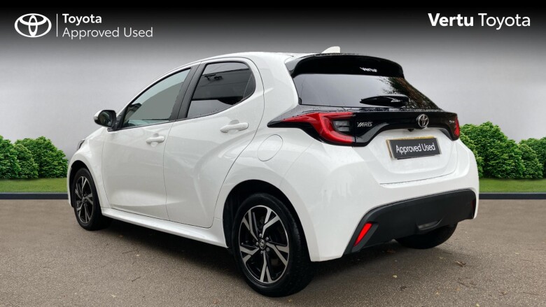 Toyota Yaris 1.5 Hybrid Design 5dr CVT Hybrid Hatchback